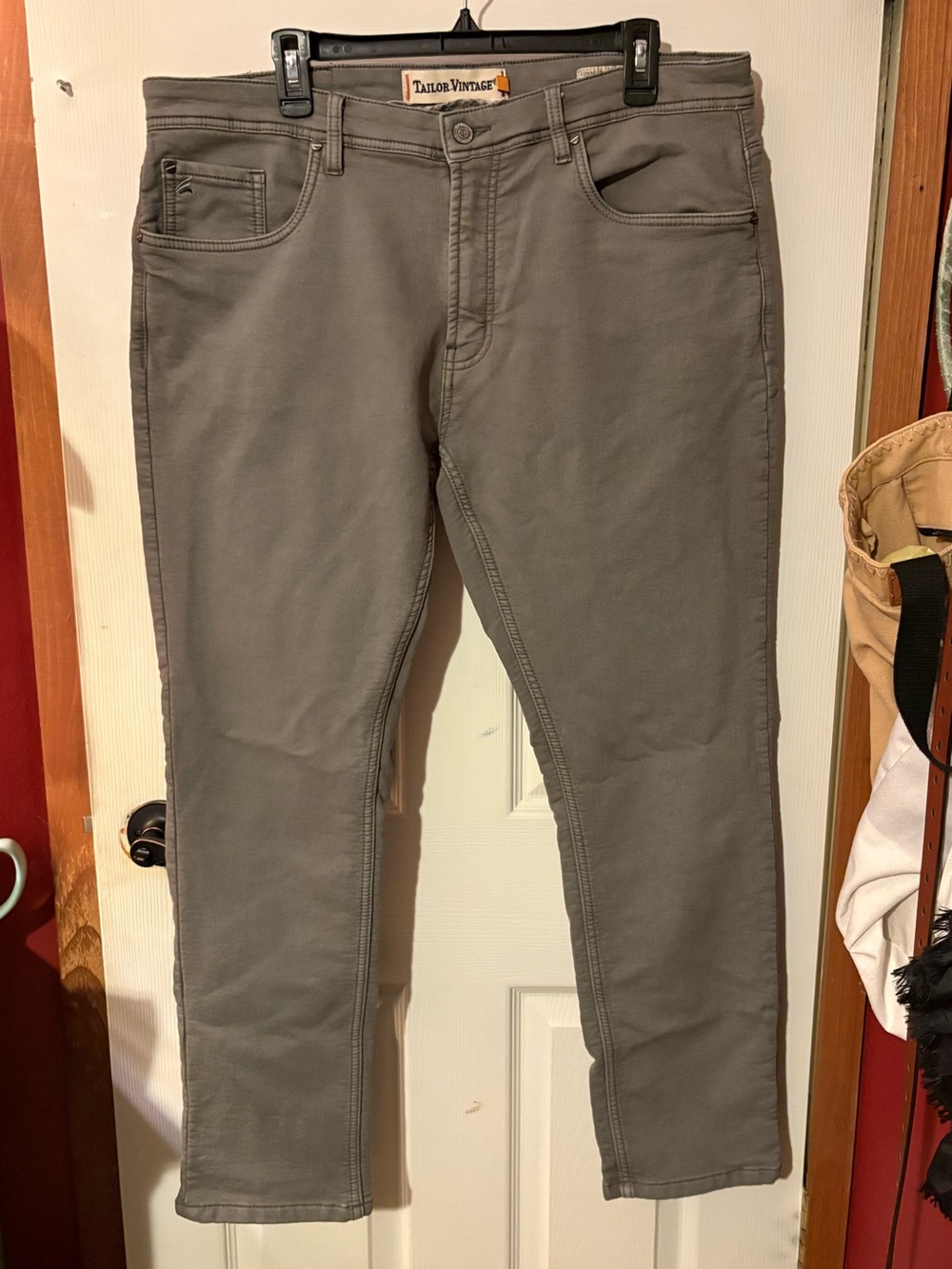 Tailor Vintage Men's Slim Straight Gray Jeans